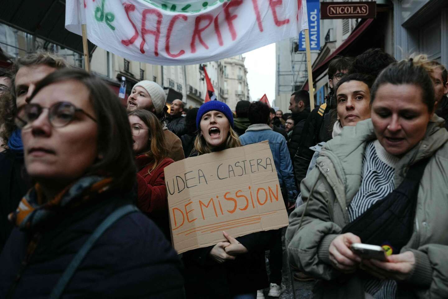 Amélie Oudéa-Castéra face à sa première grève d’enseignants