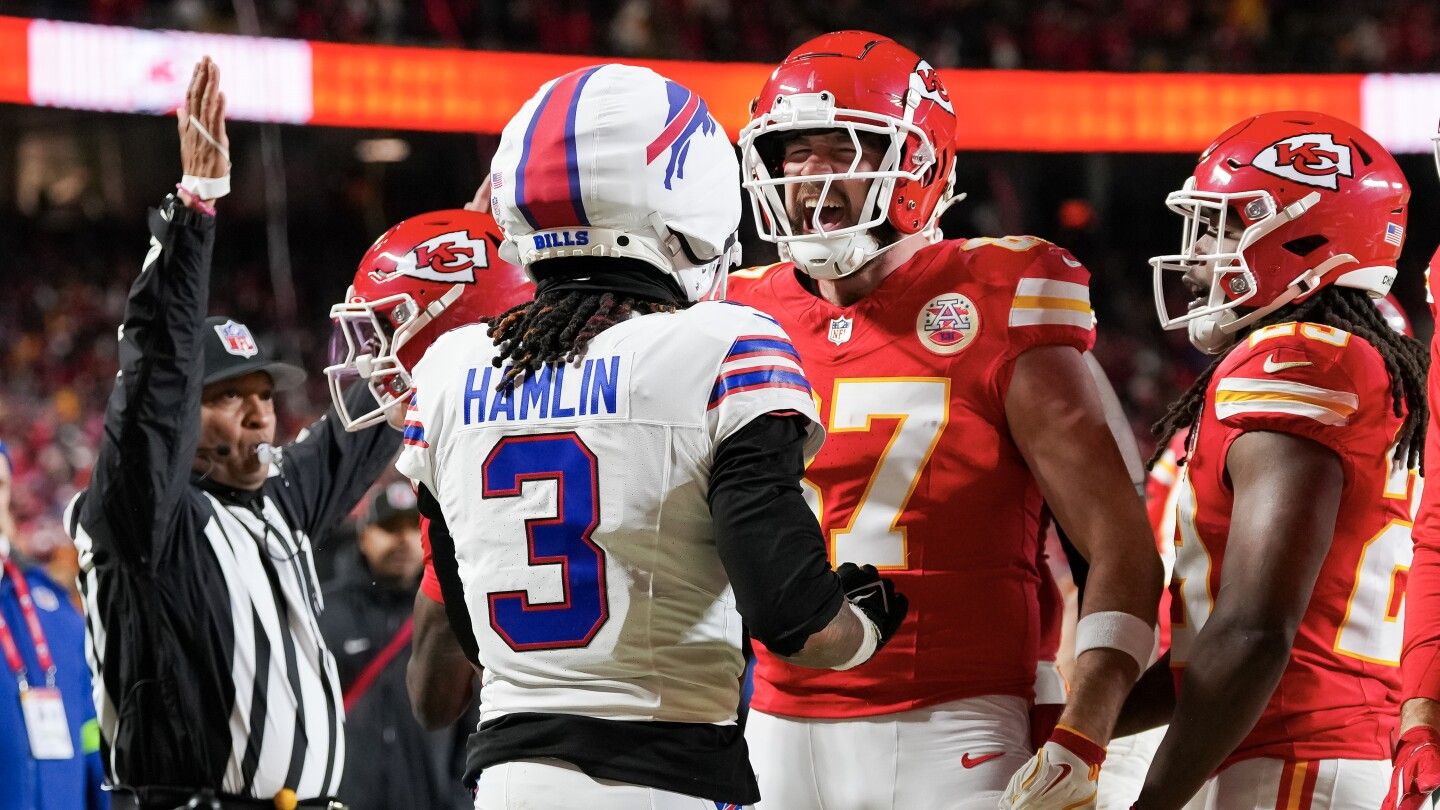 Travis Kelce fined for taunting after Patrick Mahomes' touchdown run