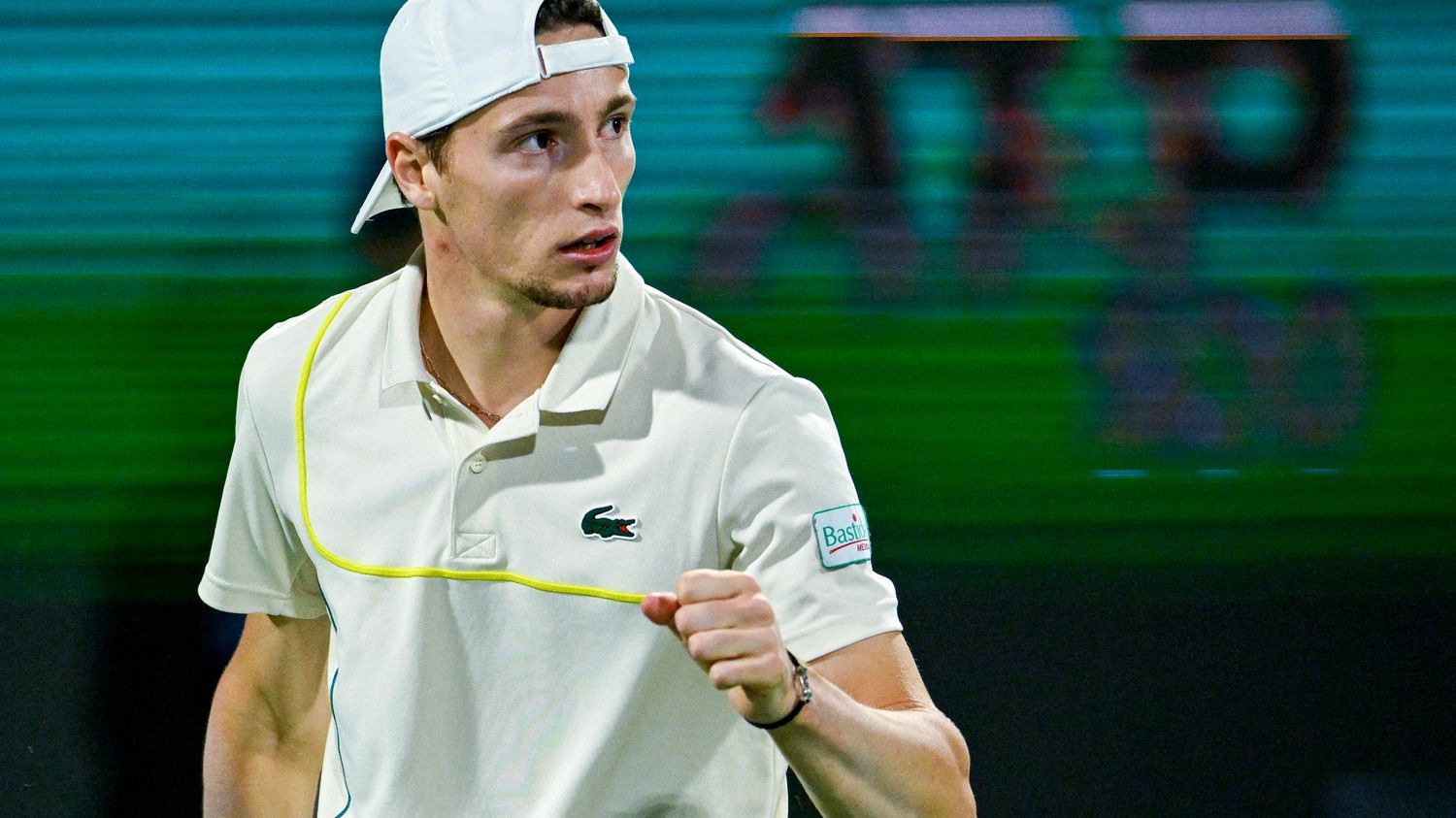 Tennis : Ugo Humbert écarte Daniil Medvedev en demi-finale à Dubaï et entre dans le top 15 mondial