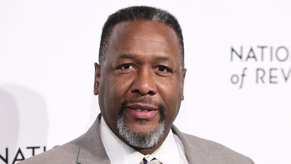 Superman Casts Wendell Pierce as Perry White