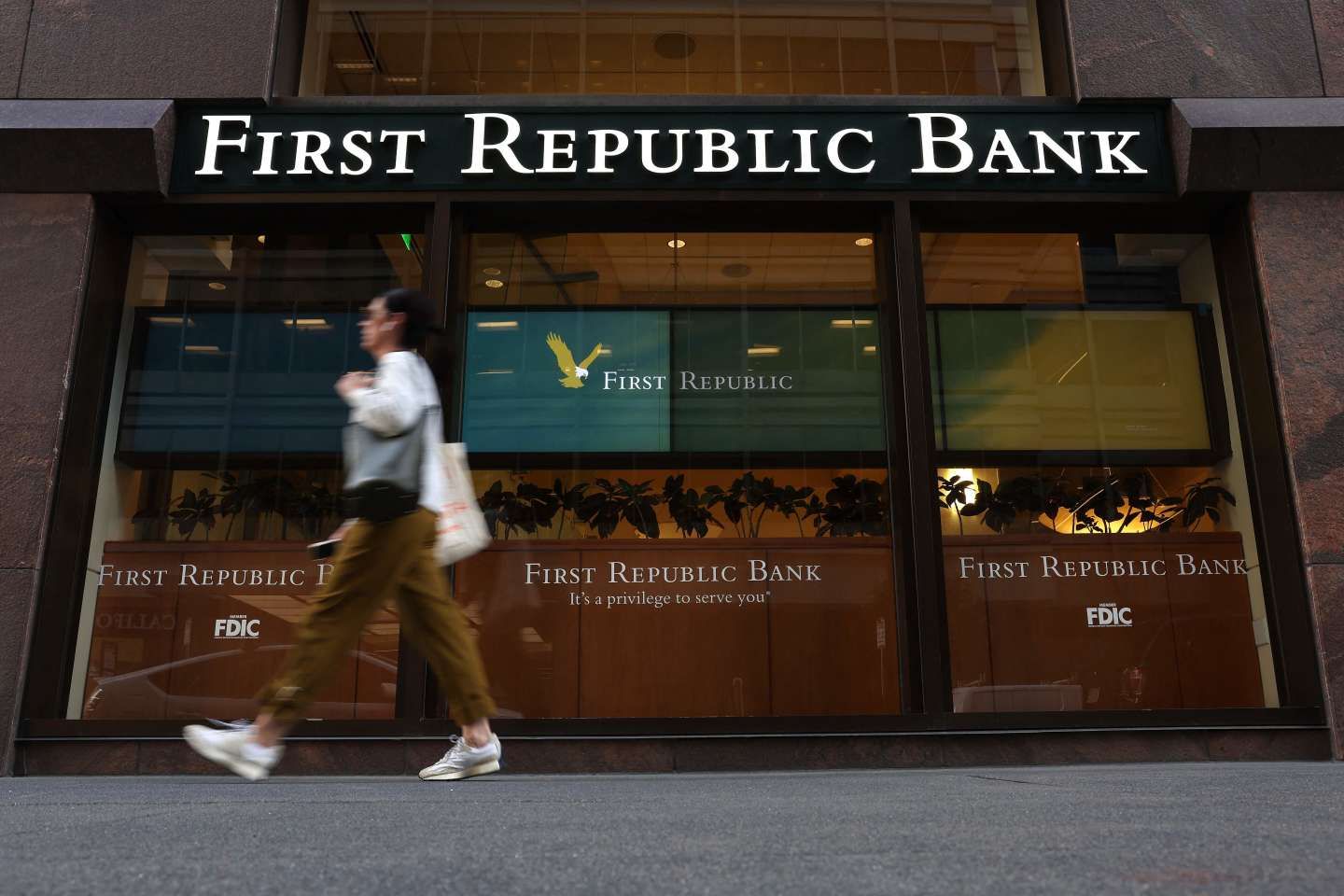 La banque First Republic saisie par les autorités américaines et rachetée par J.P. Morgan