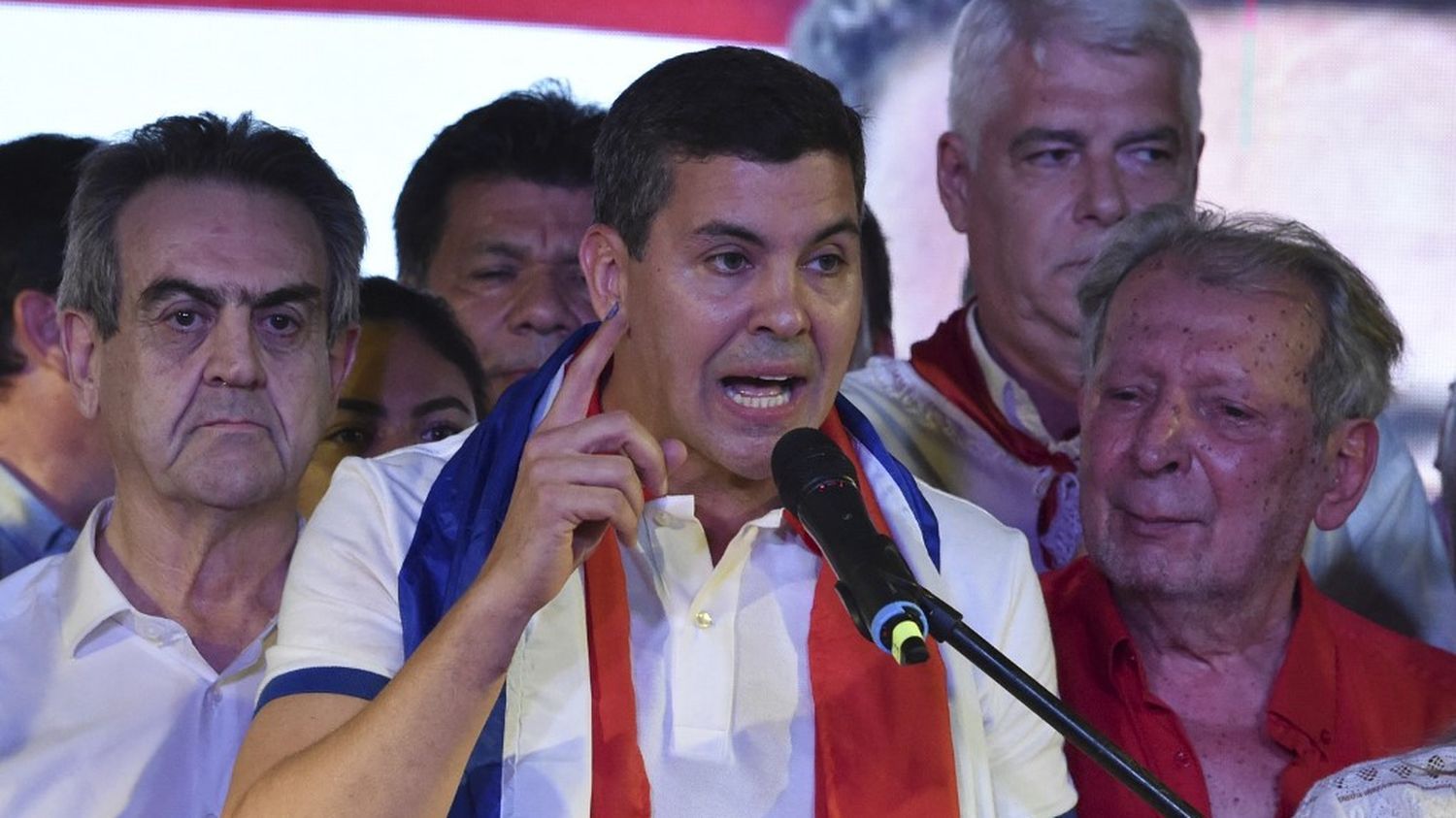 Paraguay : le conservateur Santiago Peña remporte la présidentielle