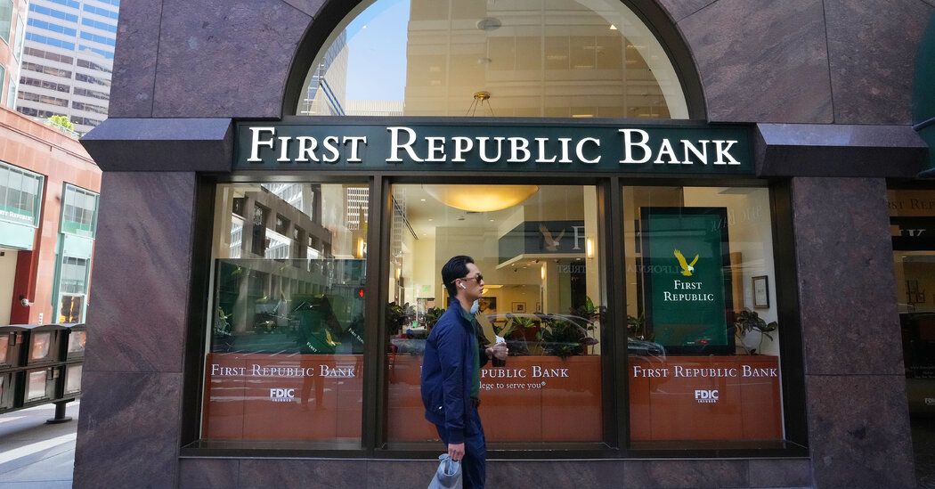 First Republic Bank Is Seized by Regulators and Sold to JPMorgan Chase