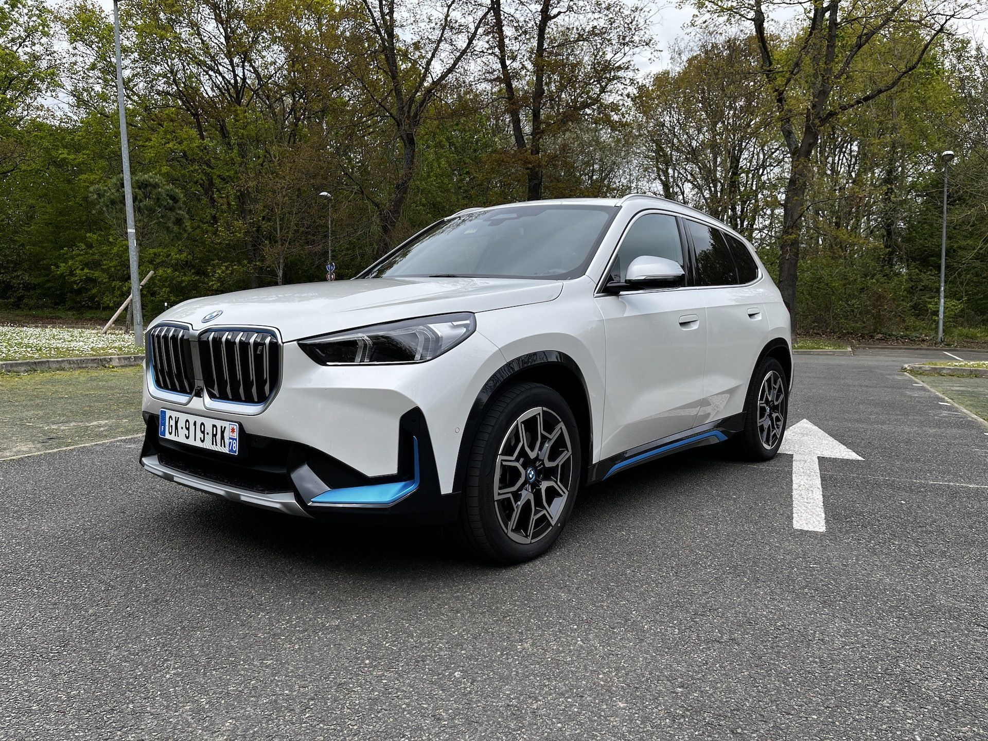 BMW iX1 : on a testé la moins chère de BMW électriques