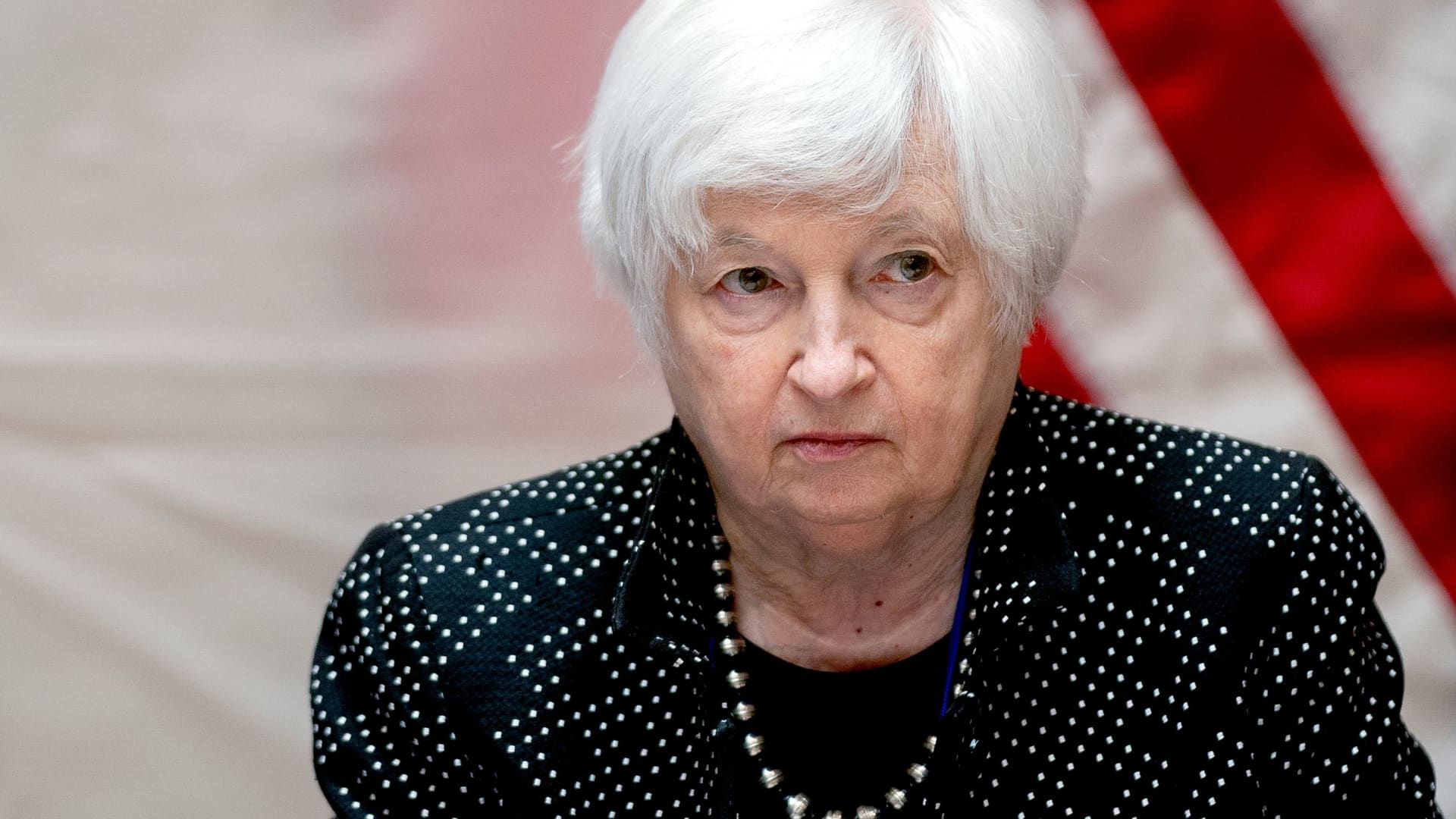 U.S. could hit debt ceiling by June 1, Yellen warns