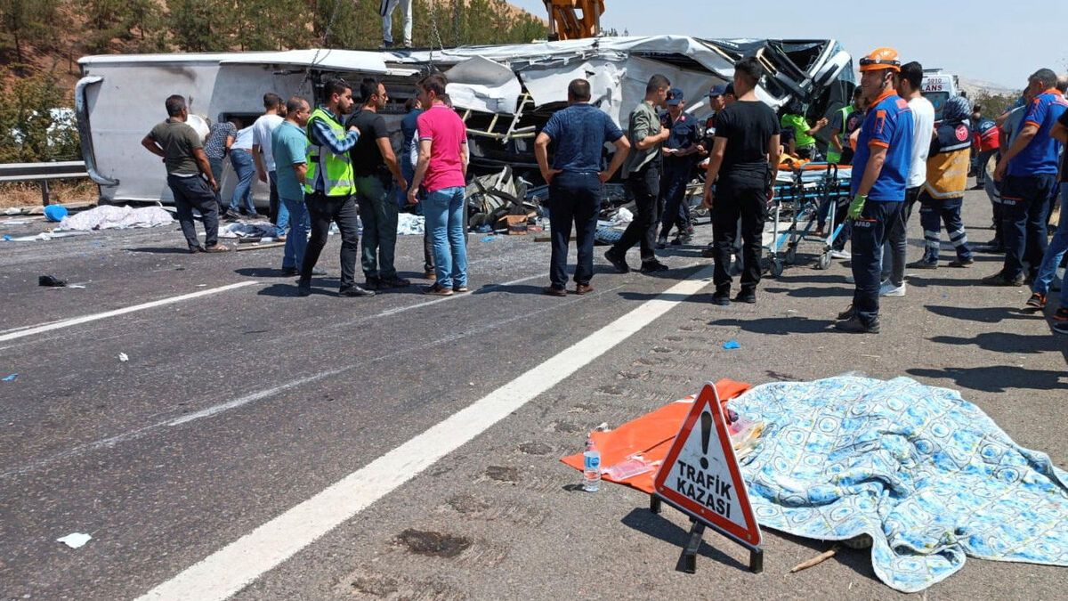 Un accident de car fait un mort et près de 40 blessés en Espagne