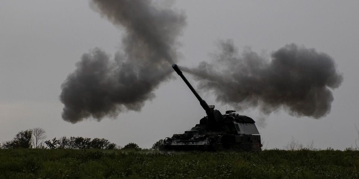 Mud Makes Trouble for Ukraine's Howitzers, Super Sensitive to Dirt