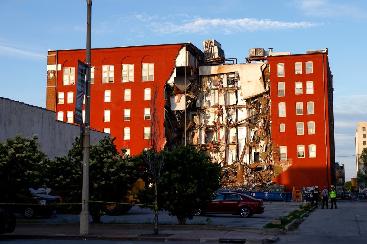 Davenport Iowa building collapse latest: Survivor lost leg in rescue as two others feared trapped in Davenport wreckage