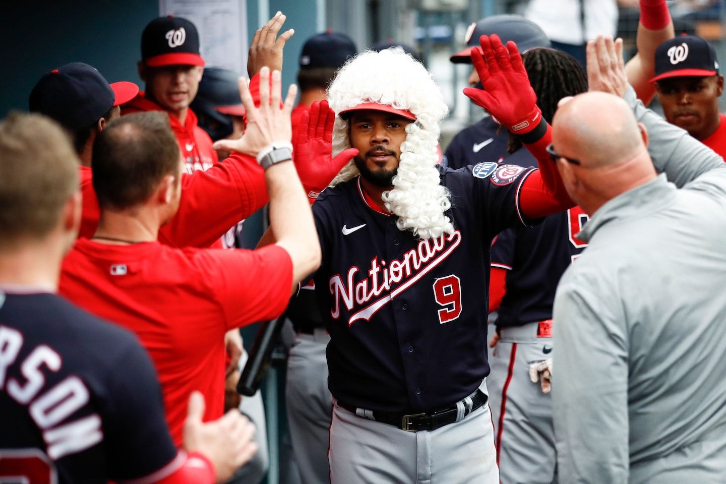 Nationals top Dodgers behind a five-HR explosion