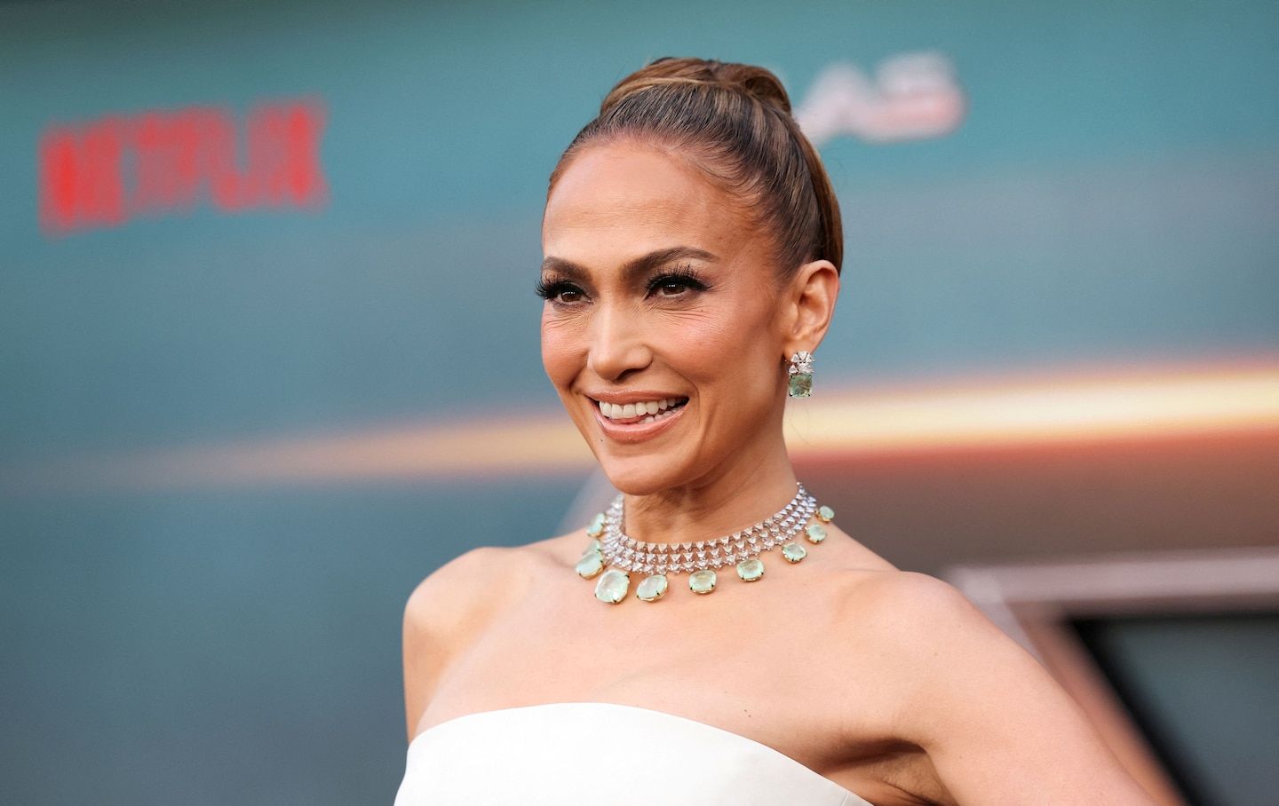 Jennifer Lopez cancels her troubled summer tour