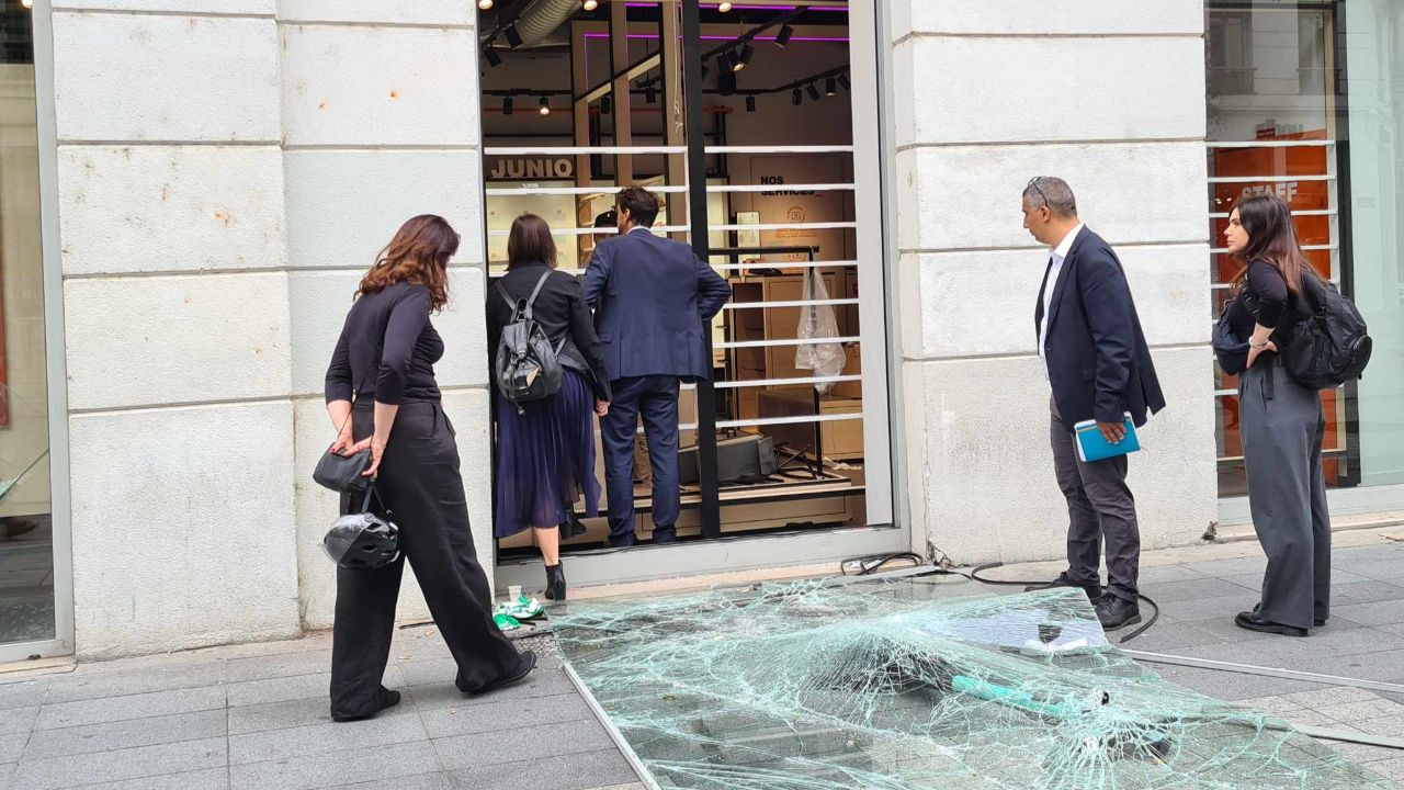 Lyon : Grégory Doucet a constaté les dégâts des pillages, le banquet de la Guillotière annulé