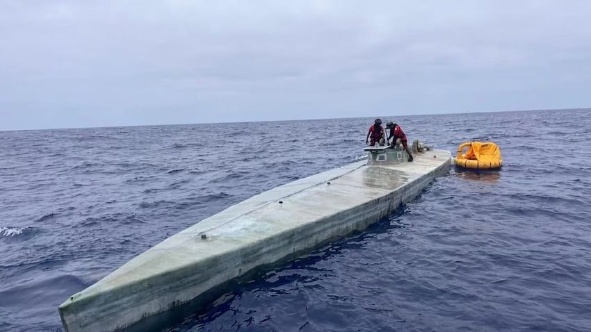 Navy intercepts narco-sub carrying 3.5 tonnes of cocaine near Baja