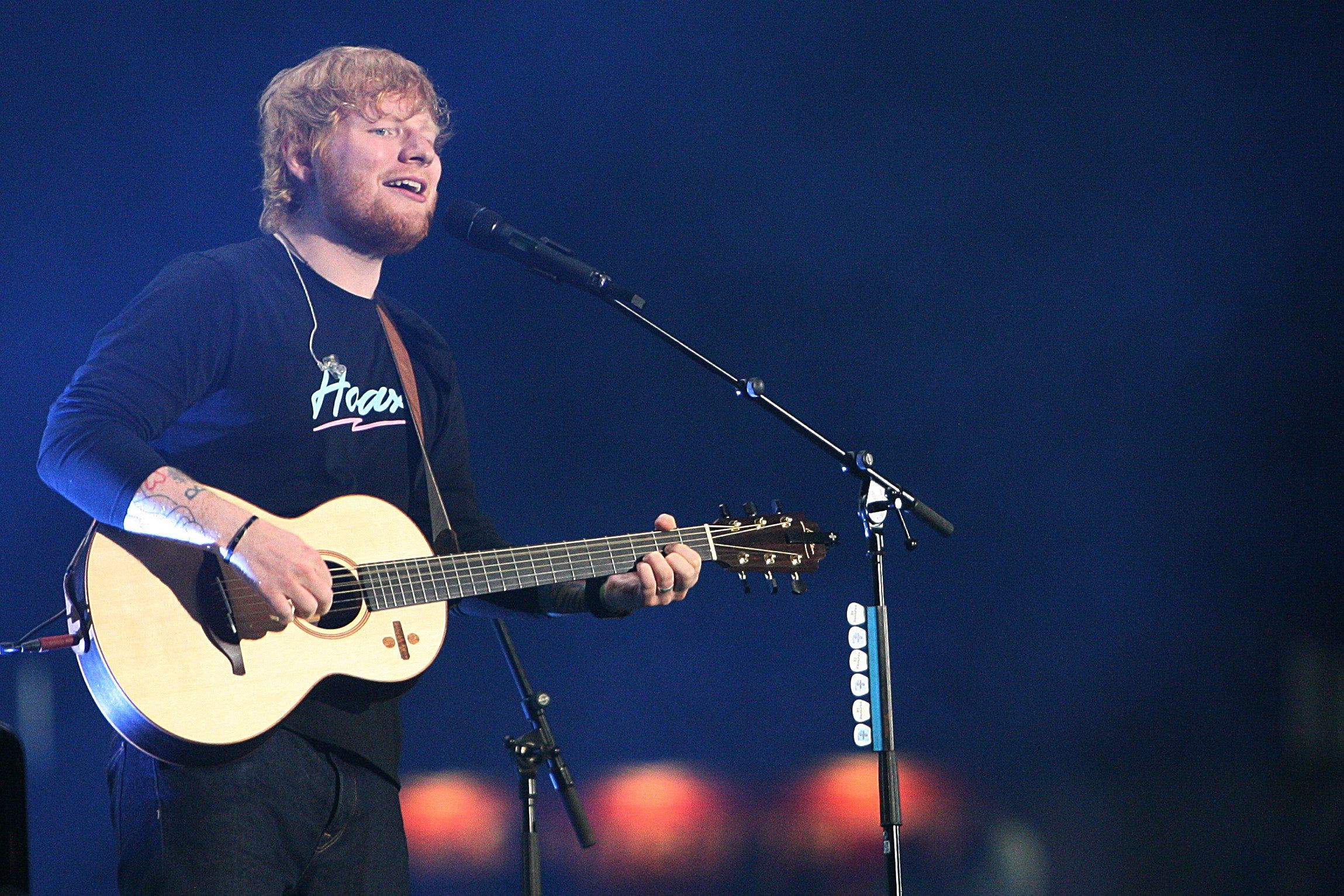 Ed Sheeran brings out John Mayer, says Gillette is 'favorite place'