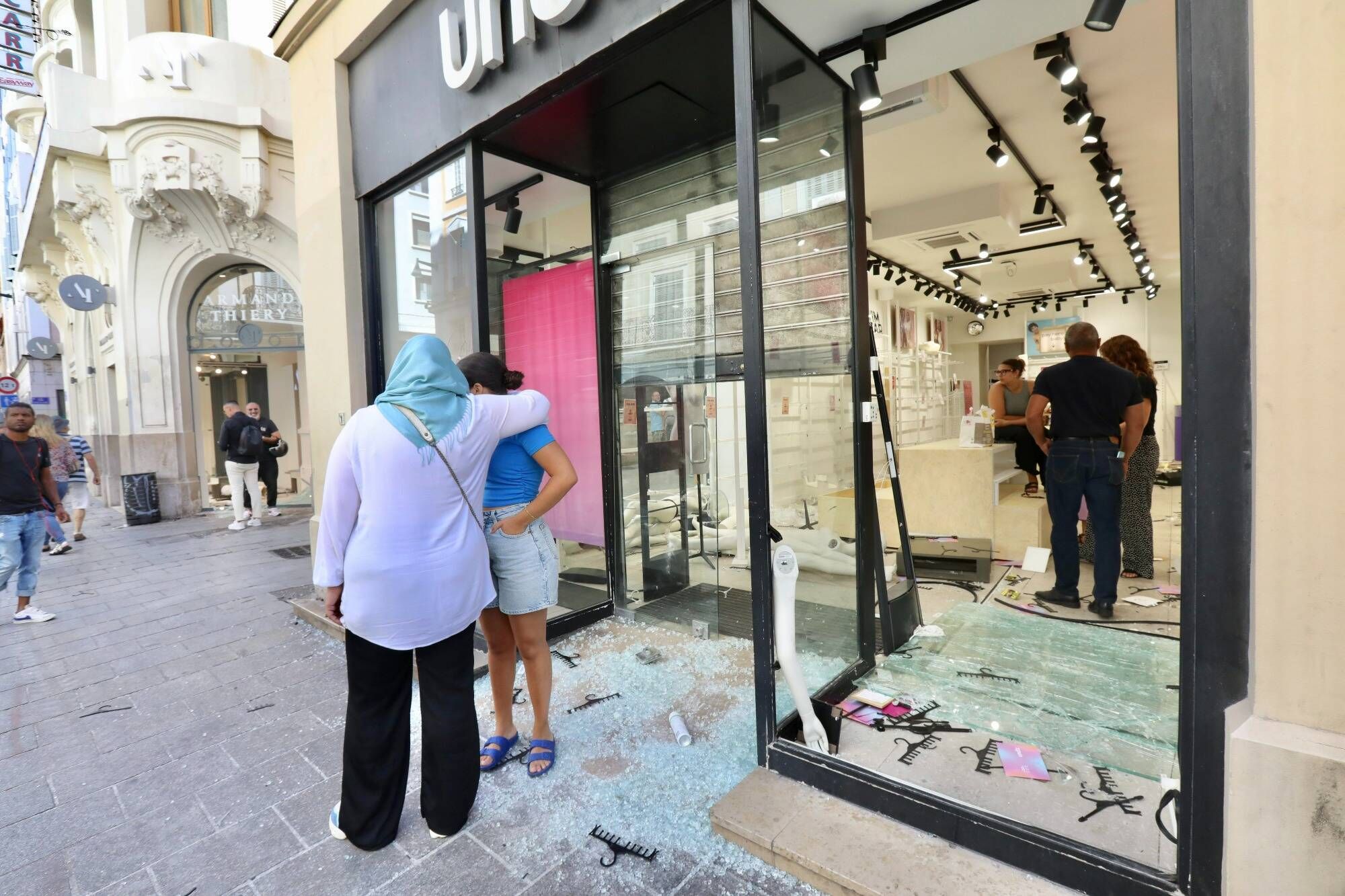 Violences urbaines: les assureurs des commerçants "mobilisés", ne s'engagent pas sur les franchises