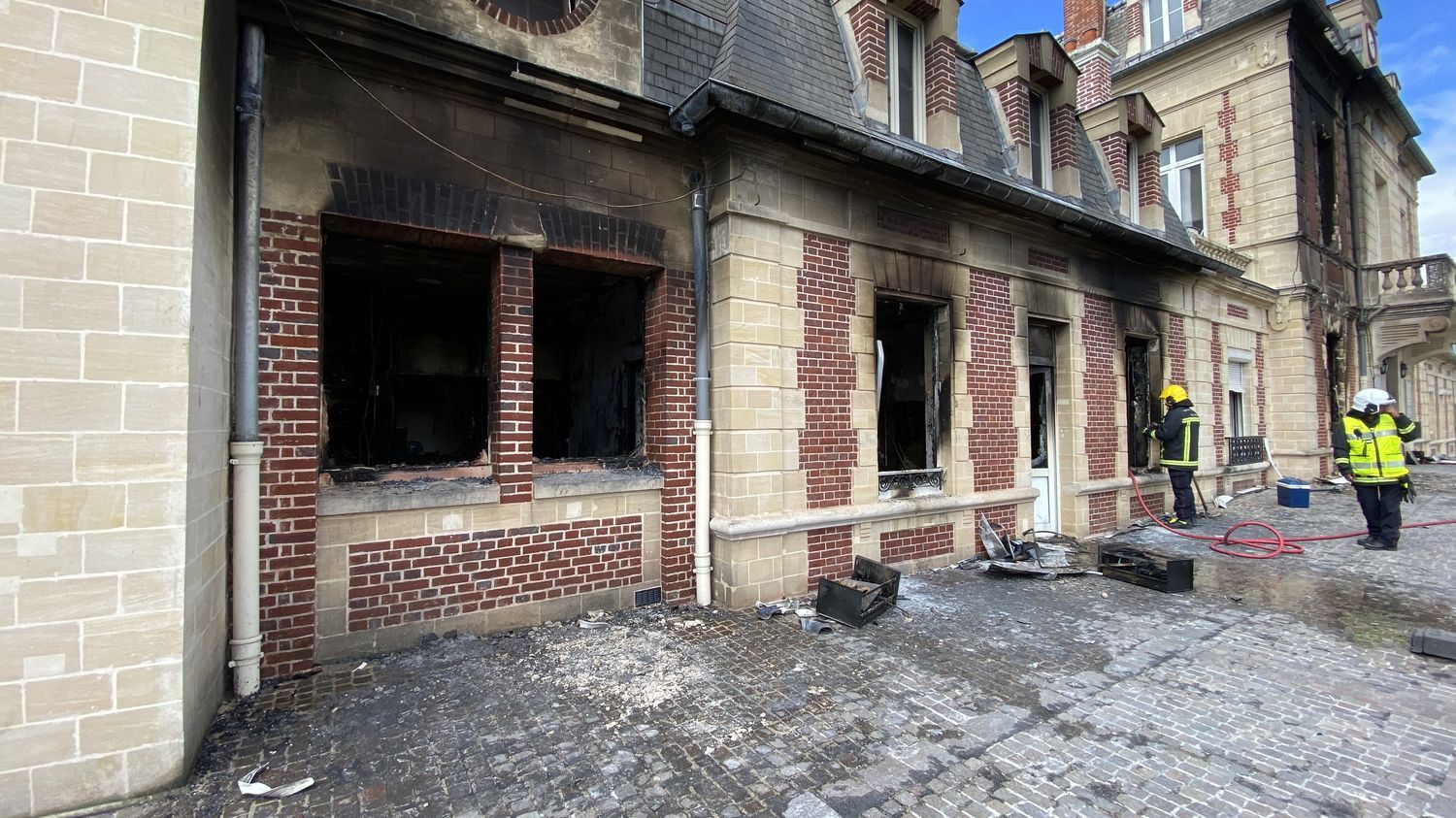 "Je n'arrive pas à comprendre un telle violence" : à Persan, les habitants sont choqués après les émeutes survenues dans cette commune du Val-d'Oise