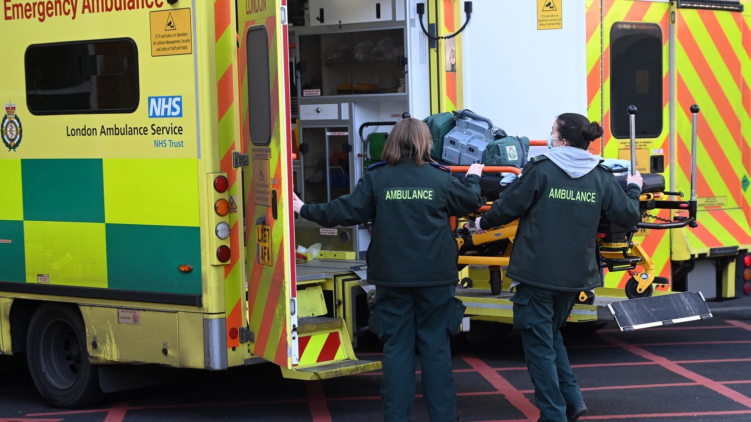 Grande-Bretagne : malgré un plan "historique" pour soigner l'hôpital, le secteur de la santé publique va de plus en plus mal