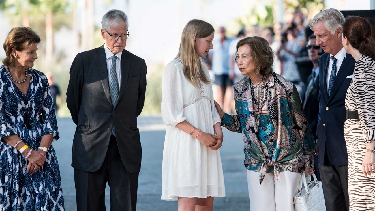 Philippe et Éléonore de Belgique, Sofia d'Espagne et Margaretha de Luxembourg à Motril rendent hommage au roi Baudouin à Motril