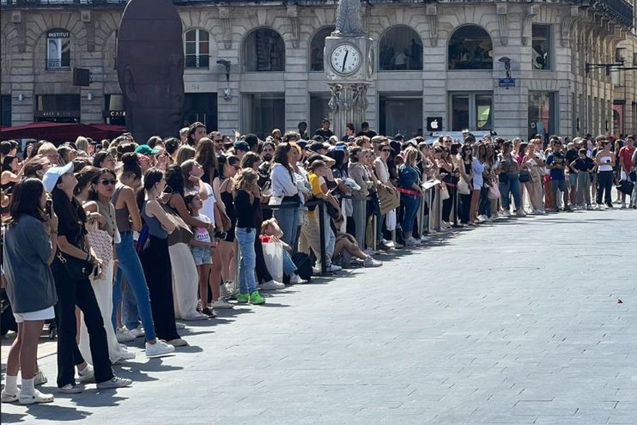 Concert : à Bordeaux, The Weeknd très attendu par les fans, la circulation perturbée ce mardi soir