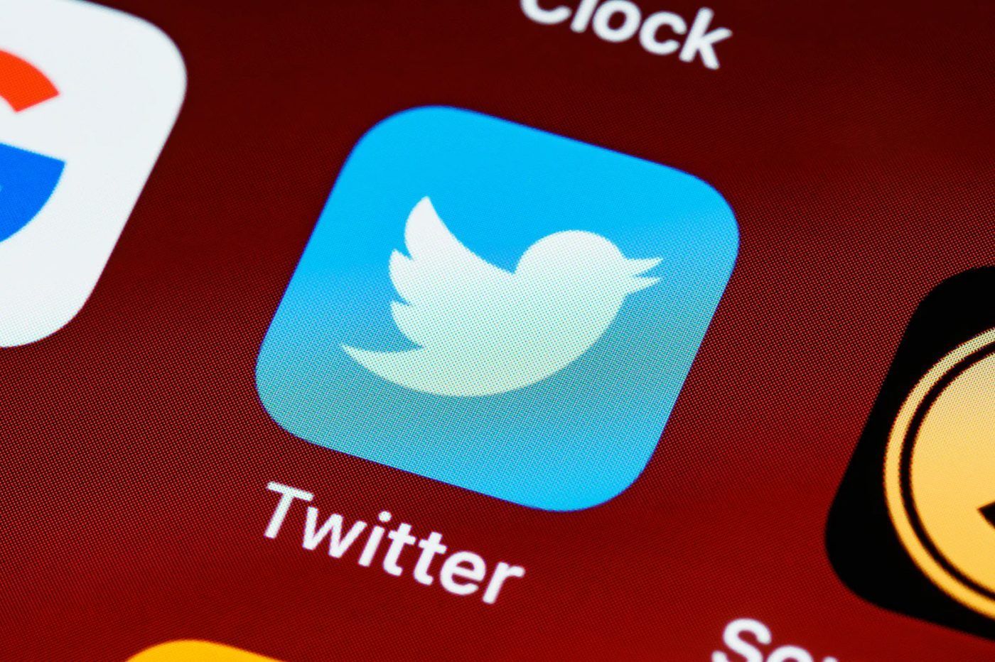 Des iPhone avec l'ancien Twitter se vendent à prix d'or