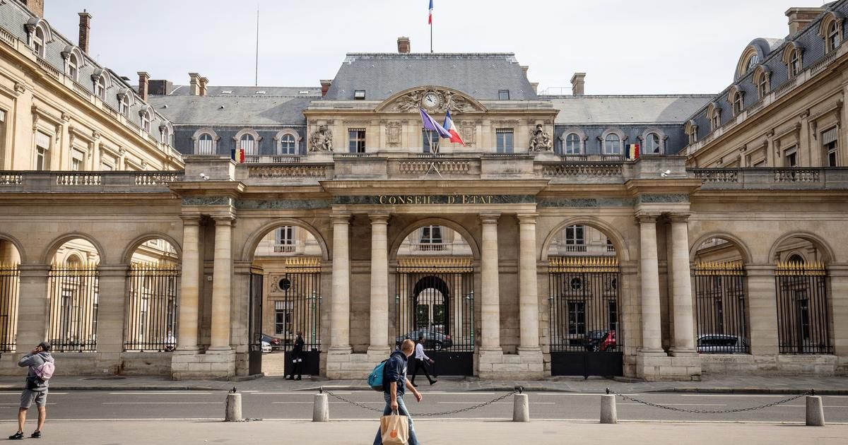 Interdiction de l'abaya à l'école : une association saisit le Conseil d'État