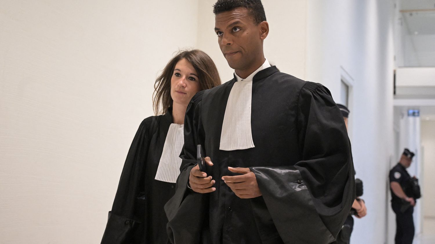 Mort d'Adama Traoré : "Les magistrats ont fait preuve d'une partialité énorme et ont tout simplement violé la loi", dénonce l'avocat de la famille