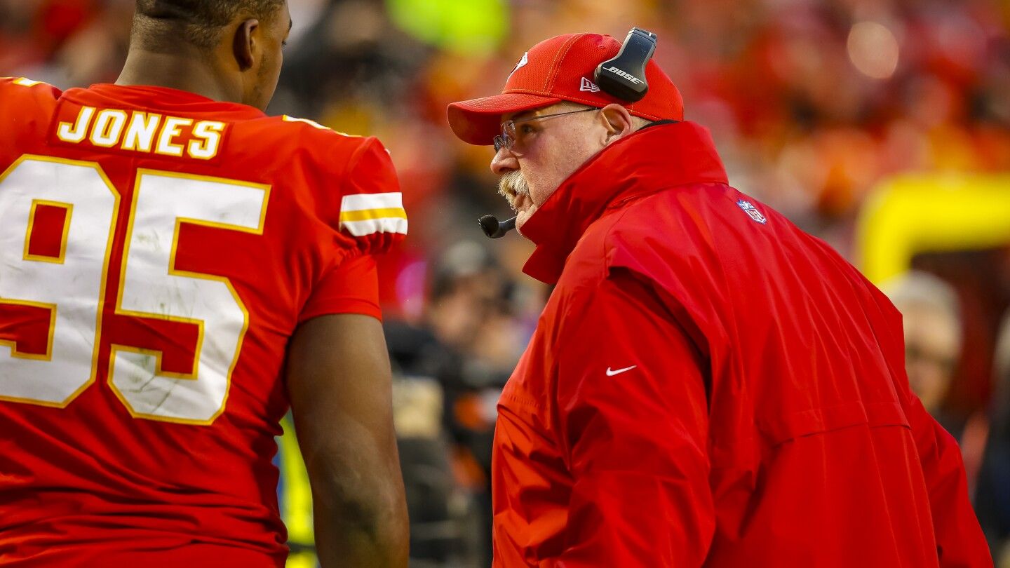 Andy Reid: Chris Jones situation is ongoing, I let Brett Veach do his job