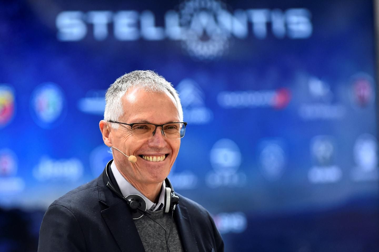 Stellantis annonce la démission " avec effet immédiat " de son patron Carlos Tavares