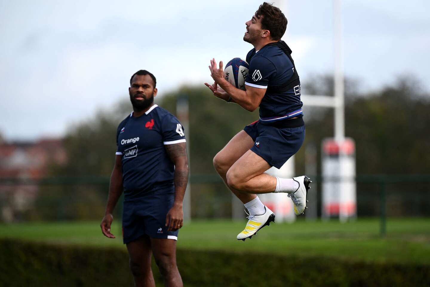 Paris 2024 : Antoine Dupont va faire ses premiers pas avec l’équipe de France de rugby à VII