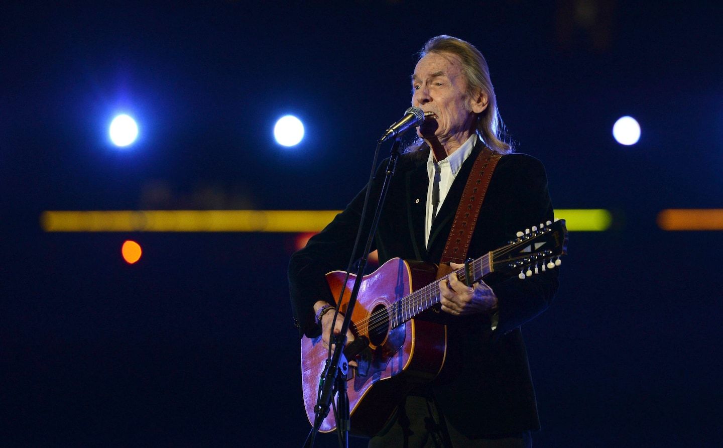 Gordon Lightfoot, Canadian folk musician, dies at 84