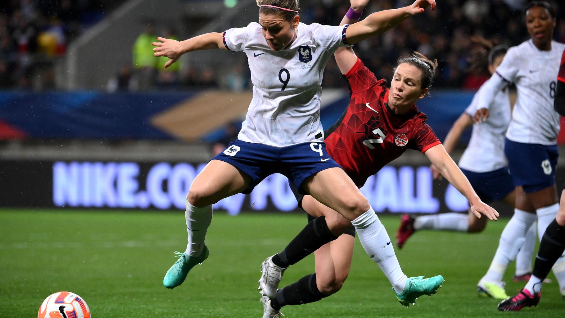 La Coupe du monde féminine de foot sans diffuseur, Gianni Infantino en colère