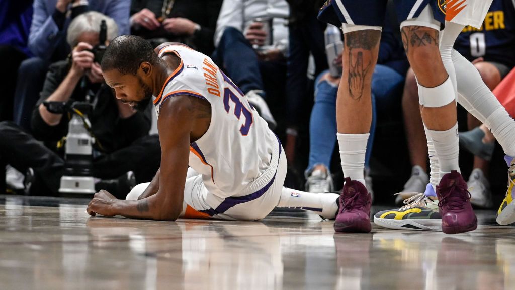 Suns arrive home with heavy mission after Game 2 loss in Denver