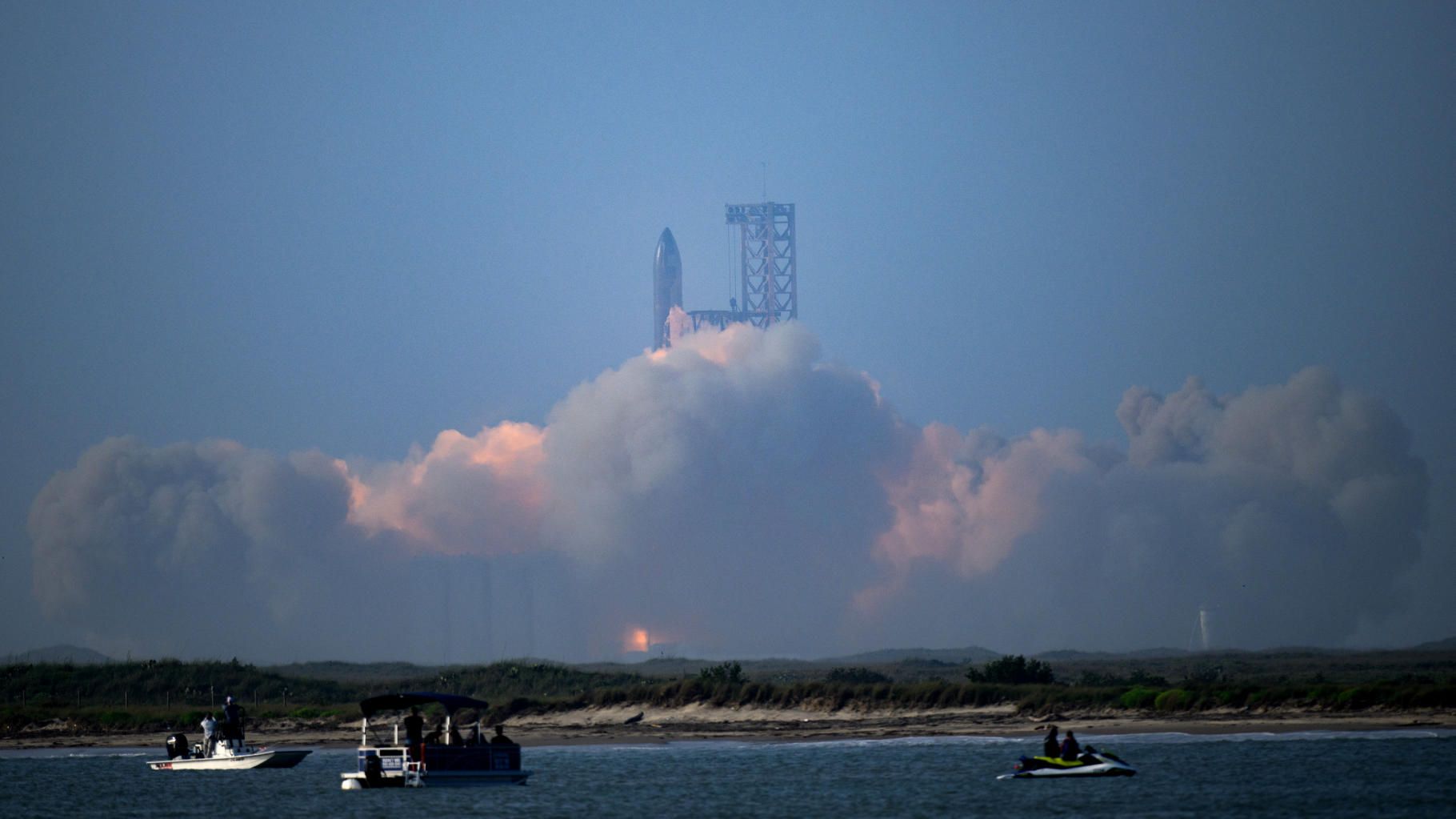 Après l’explosion de la fusée de Space X, une plainte déposée à Washington