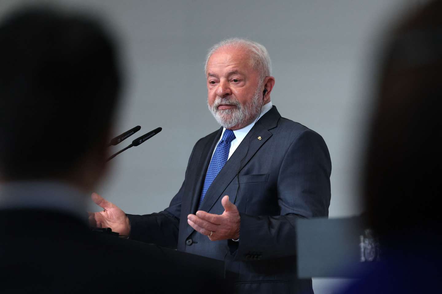 " Camarade président Lula, laisseras-tu dans l’histoire le souvenir d’un dirigeant qui dit stop à Vladimir Poutine ? "