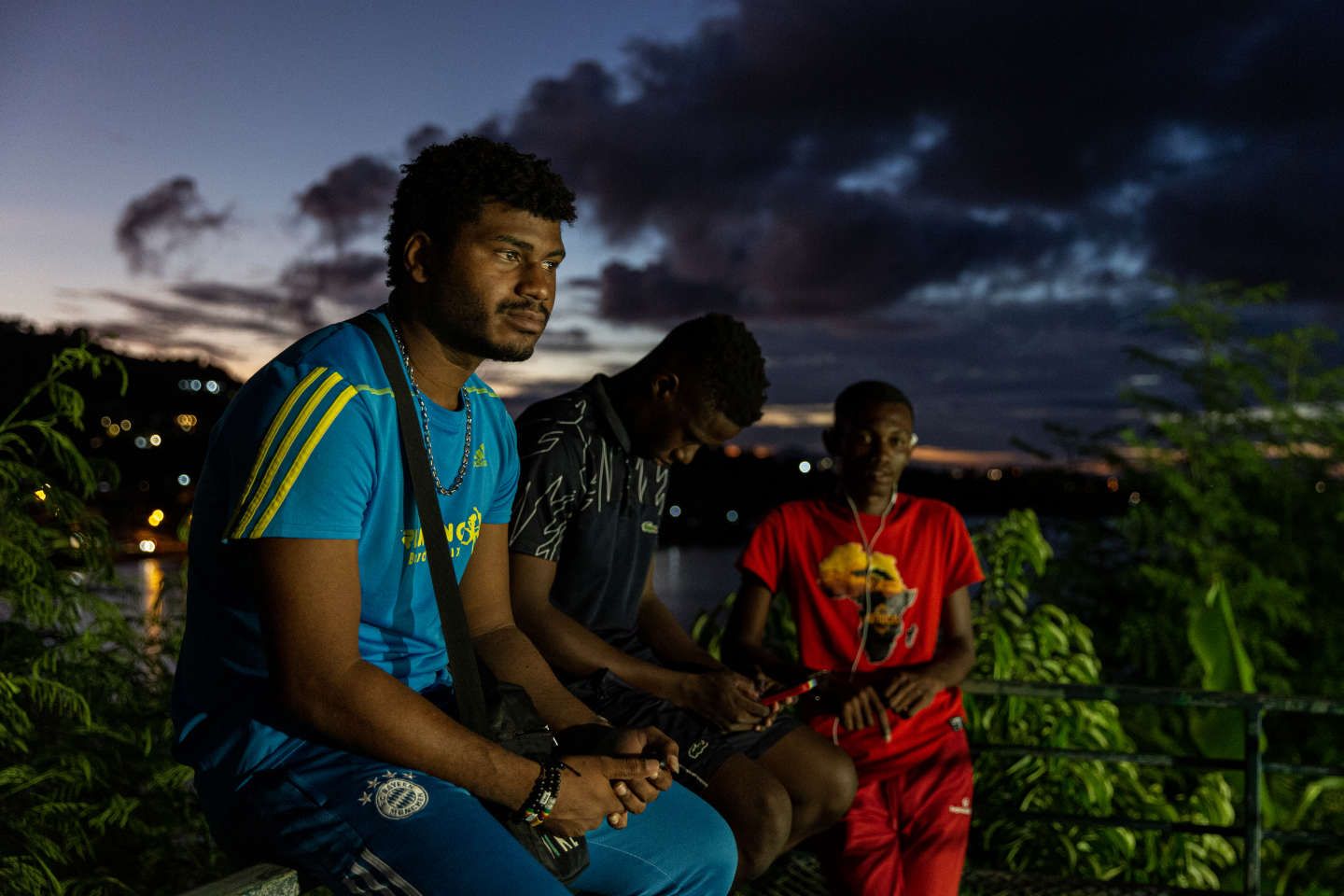 Dans les bidonvilles de Mayotte, une jeunesse sans horizon