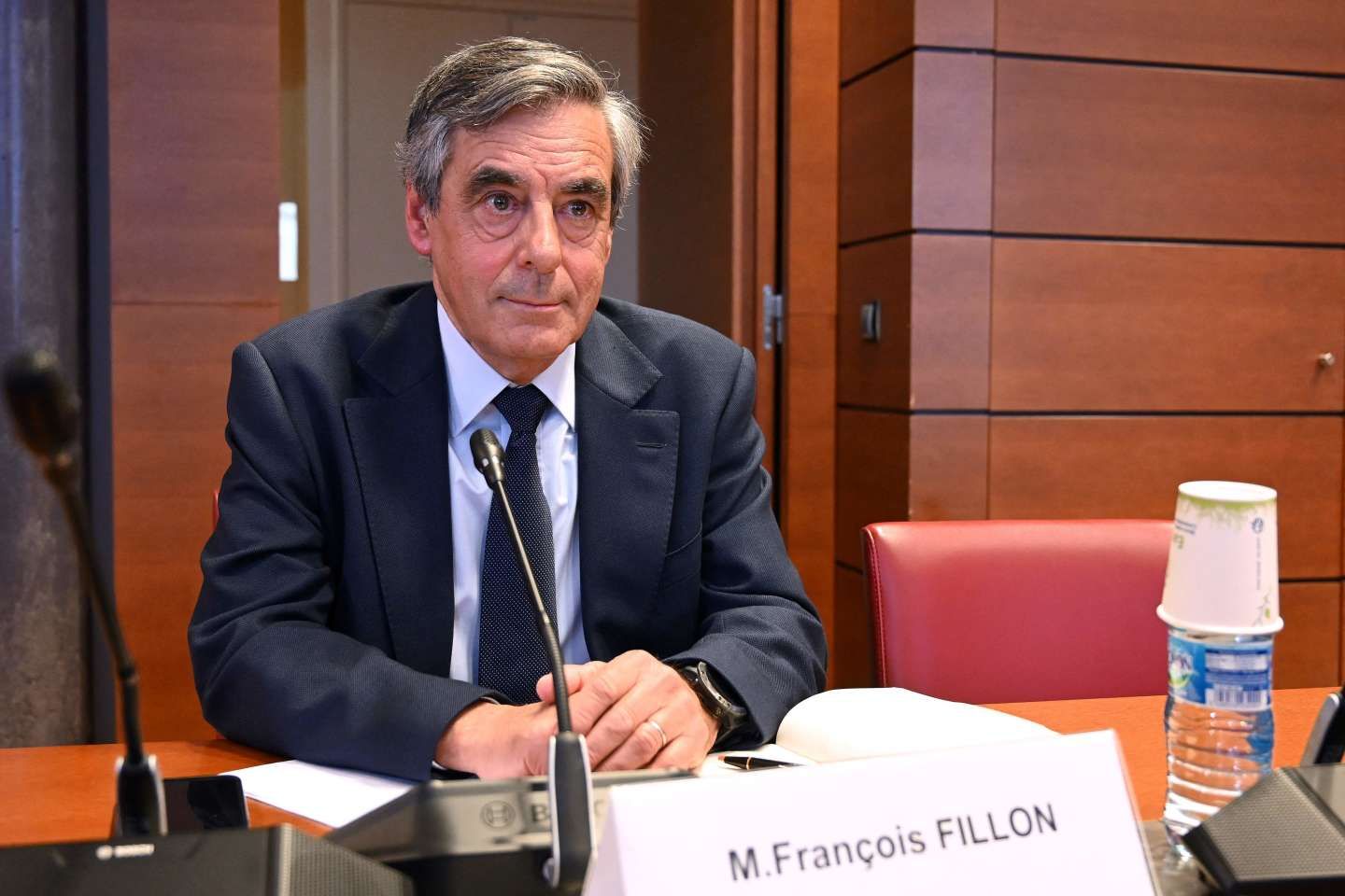 Devant les députés, François Fillon se défend de toute " ingérence " russe