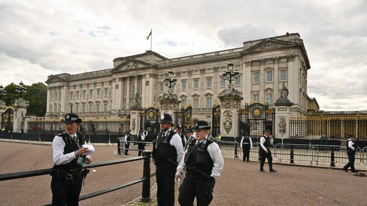 Royaume-Uni. Un homme soupçonné d’être armé interpellé au palais de Buckingham