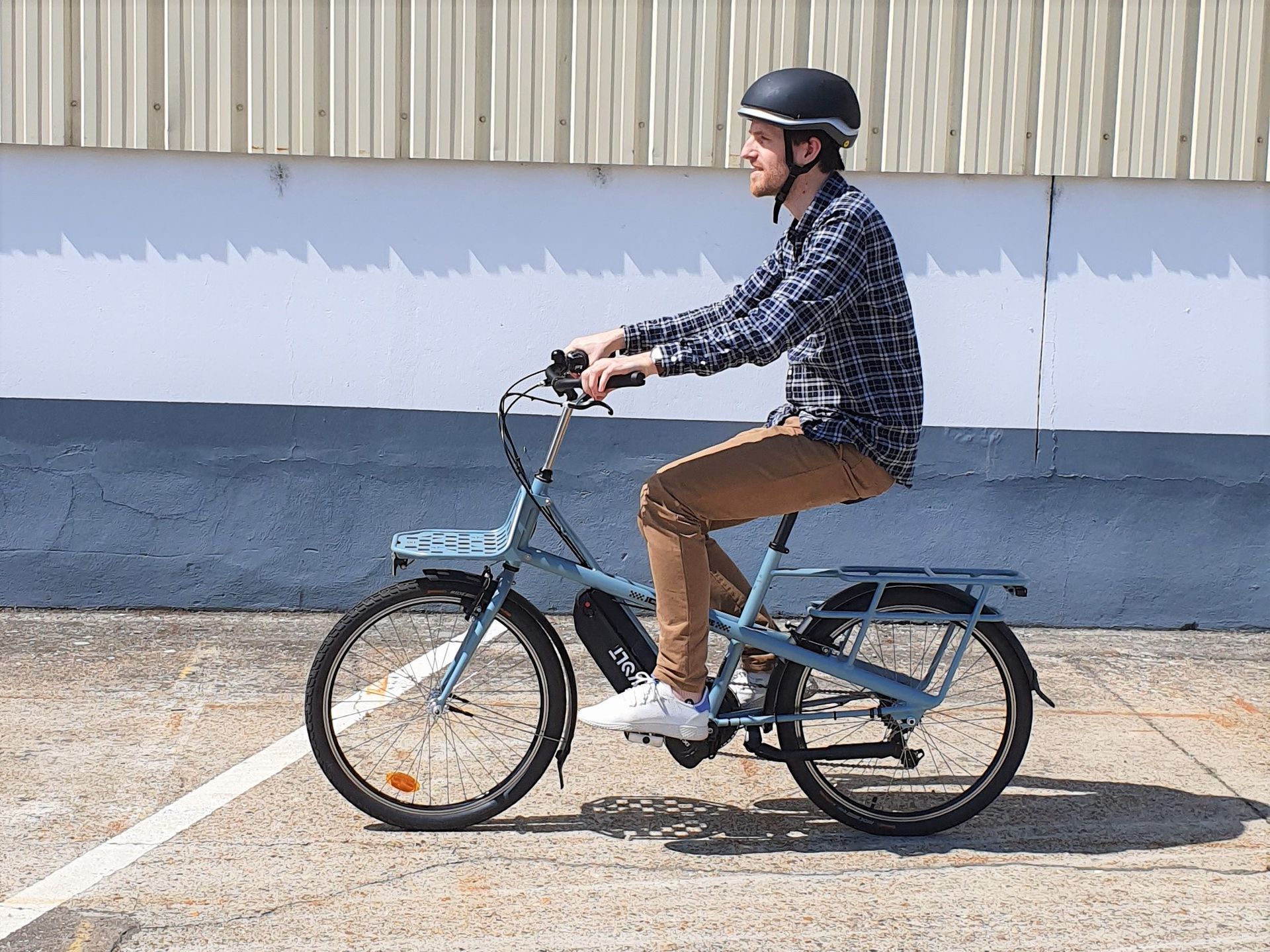 J’ai enfourché le Jean Fourche, l'impressionnant vélo électrique et son moteur fabriqué par Renault