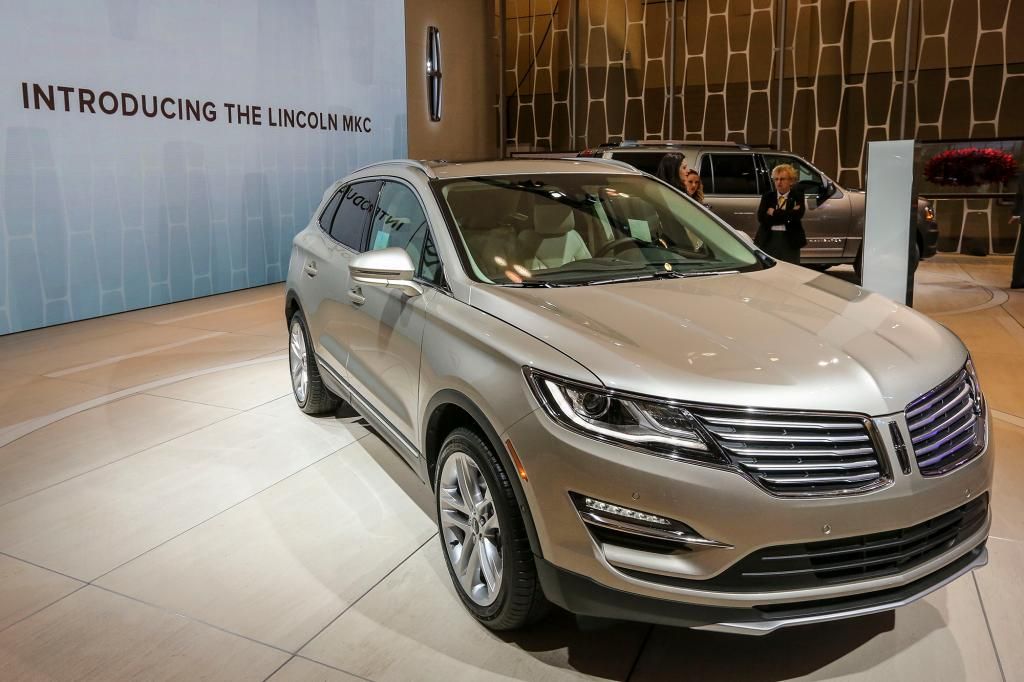 Ford recalling 140,000 Lincoln MKC SUVs over engine fire risk