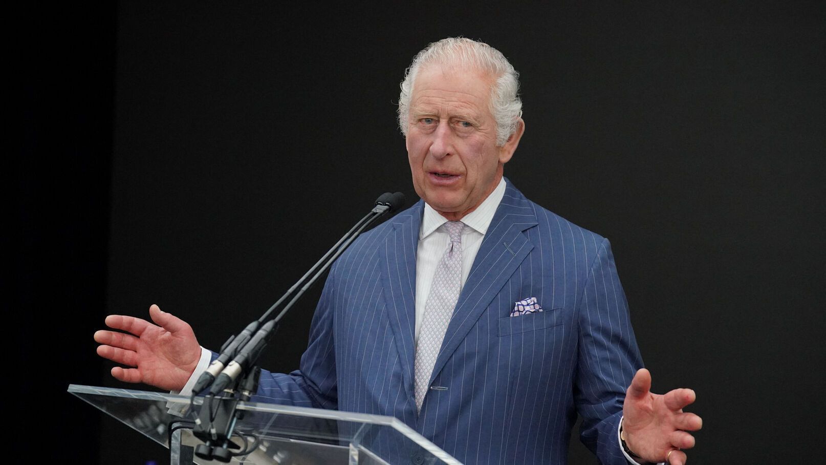 Charles III prêt à tout pour ne pas croiser Harry ? Son escapade secrète qui questionne