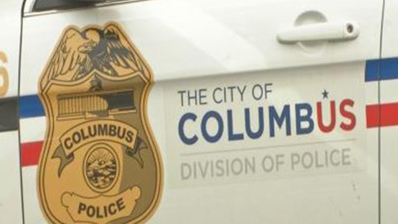 Police: Two flee scene of fatal west Columbus crash