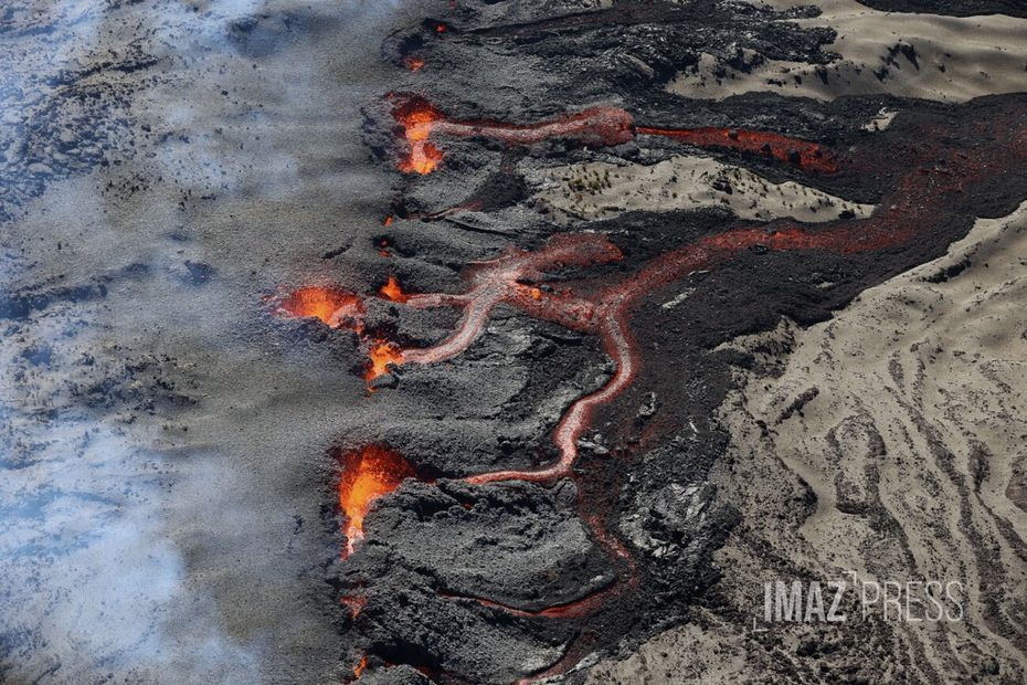 Piton de la Fournaise : la première éruption de l’année 2023 en images