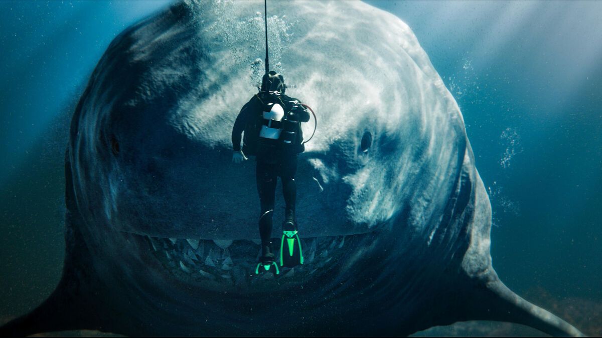 " En eaux très troubles " : Jason Statham contre les (très) gros requins