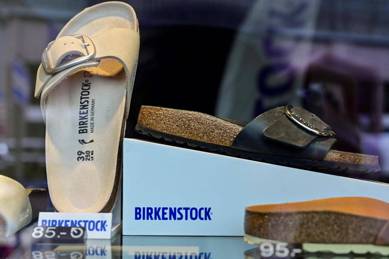 Birkenstock : poussées par le succès de Barbie, les sandales pourraient entrer en bourse