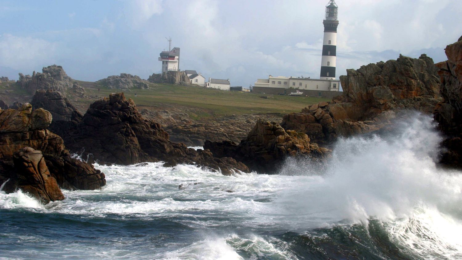 Dépression Patricia : une femme de 57 ans meurt lors d'une baignade en mer à Ouessant