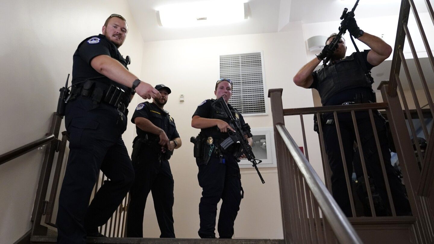 Police search Senate office buildings after report of active shooter; later declare it a false alarm