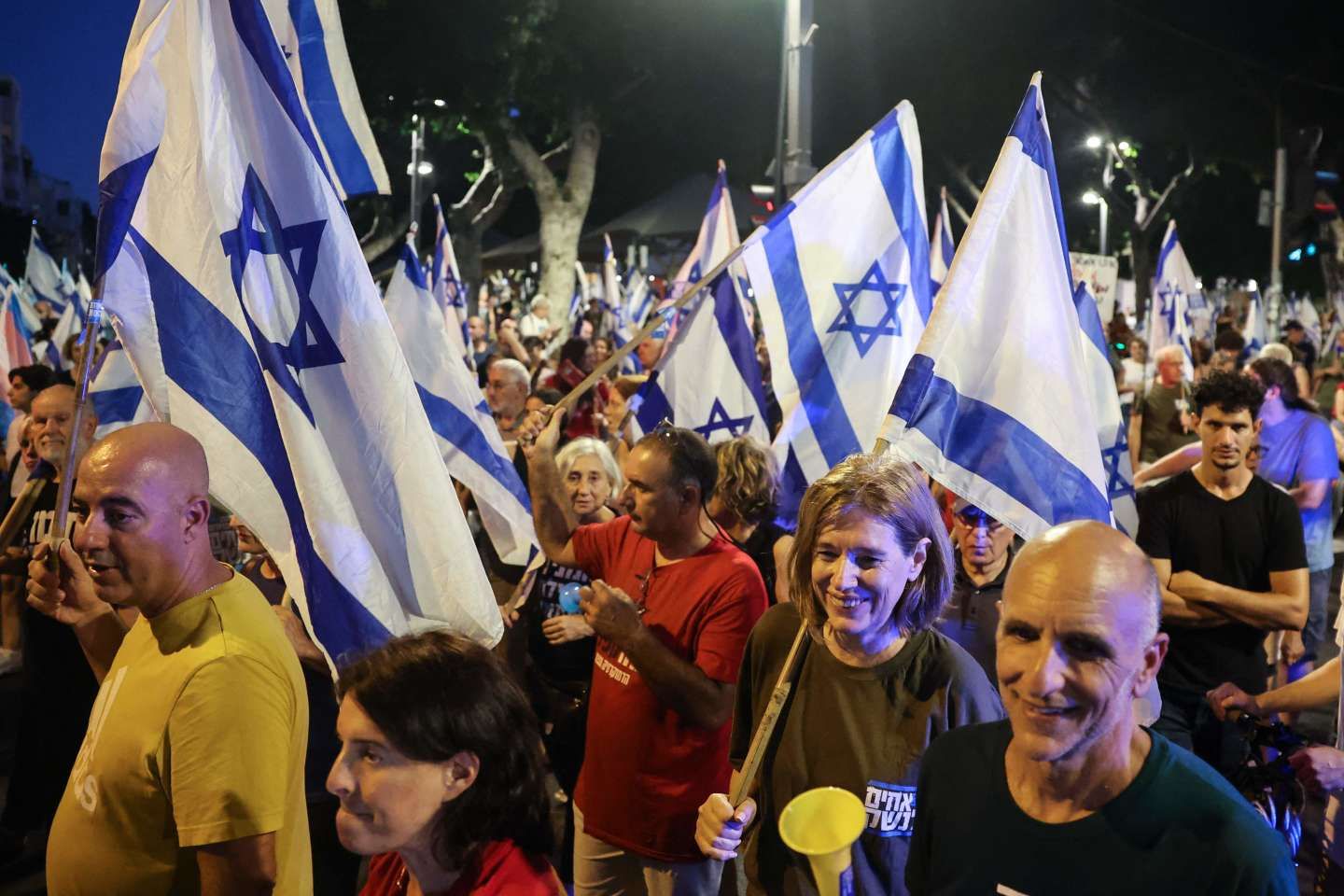 Israël : des milliers de manifestants à Tel-Aviv contre la réforme de la justice