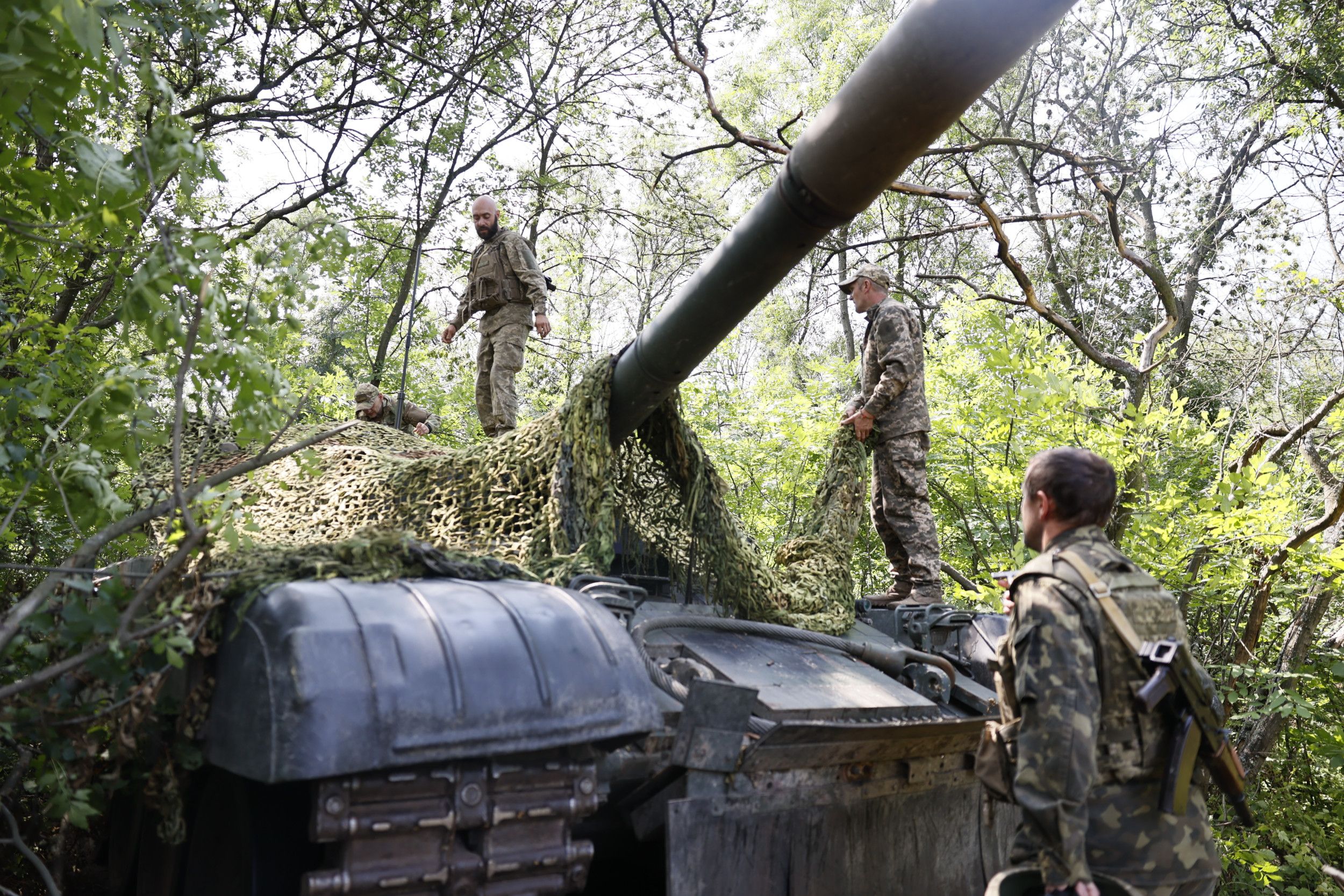 Russian Soldier Obliterated by Anti-Tank Missile Hit in Ukraine: Video