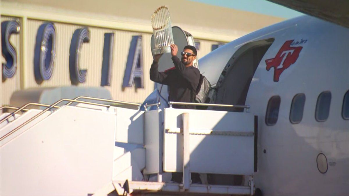 Texas Rangers welcomed home from World Series