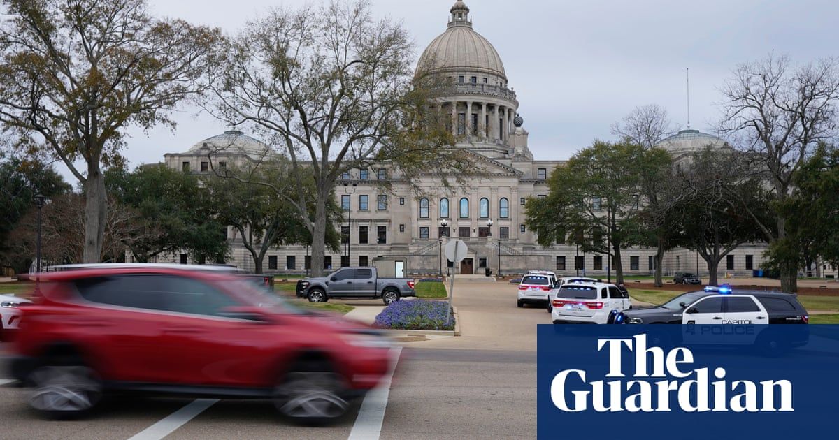 At least nine US state capitol buildings evacuated after bomb threats