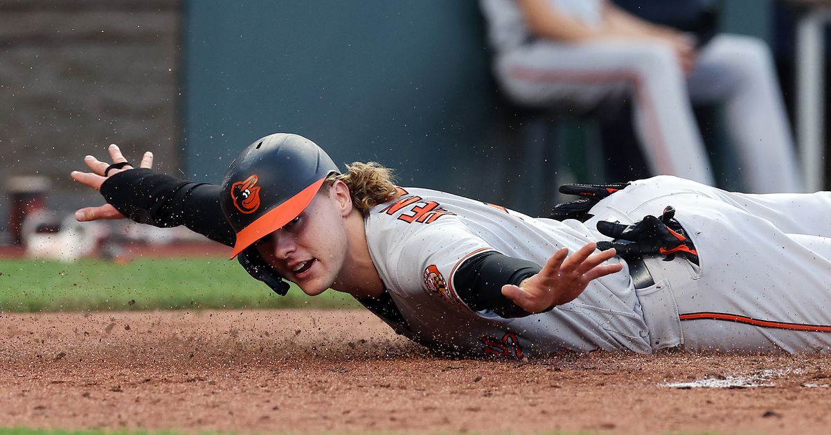 Orioles score 10 straight, Cano finally allows a hit in 11-7 victory over Royals